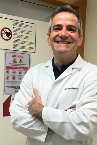 Dr. Jairo Paiva